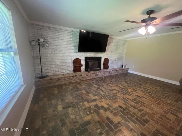 $184,900 | 17116 Pierce Street, Moss Point, MS 39562