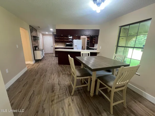 $184,900 | 17116 Pierce Street, Moss Point, MS 39562