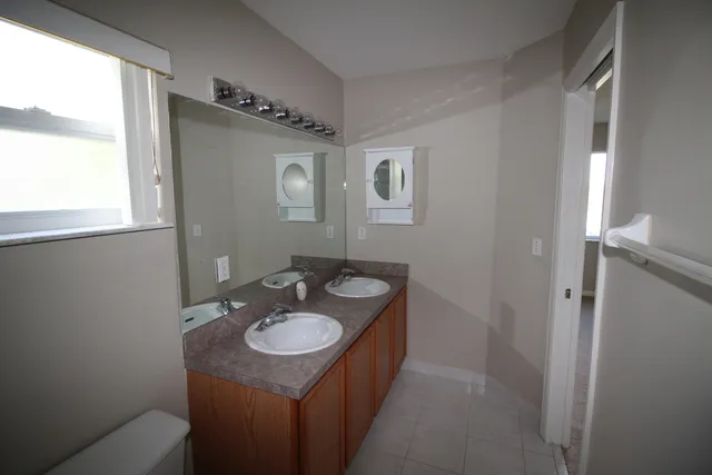 $2,000 | 5222 Palmbrooke Circle, West Palm Beach, FL 33417