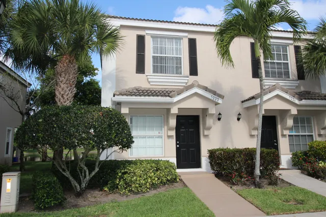 $2,000 | 5222 Palmbrooke Circle, West Palm Beach, FL 33417