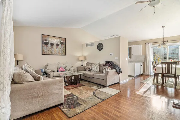 $409,900 | 1882 Crosswinds Court Southeast, Kentwood, MI 49508