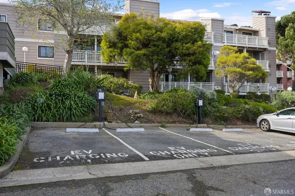 $639,000 | 1708 Saddleback Drive, Daly City, CA 94014