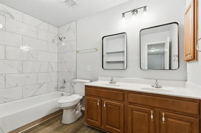 $465,000 | 604 Pendleton Drive, Rockwall, TX 75032