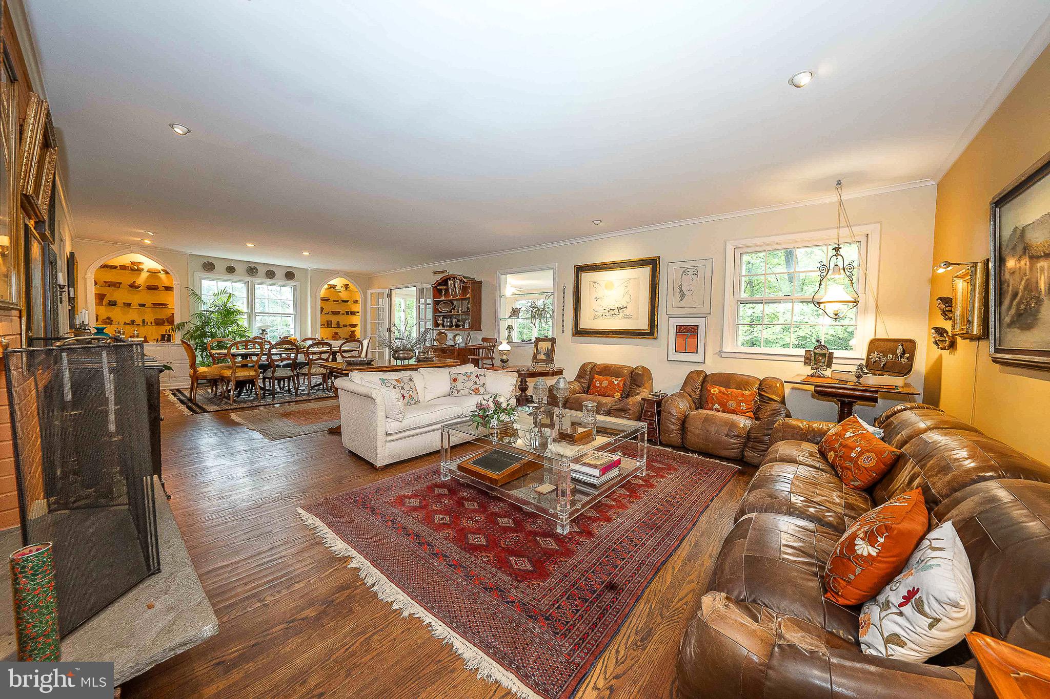 21 Weirwood Lane Wayne, PA 19087 - Photo 5 of 52 Living Room Dining Room Combination