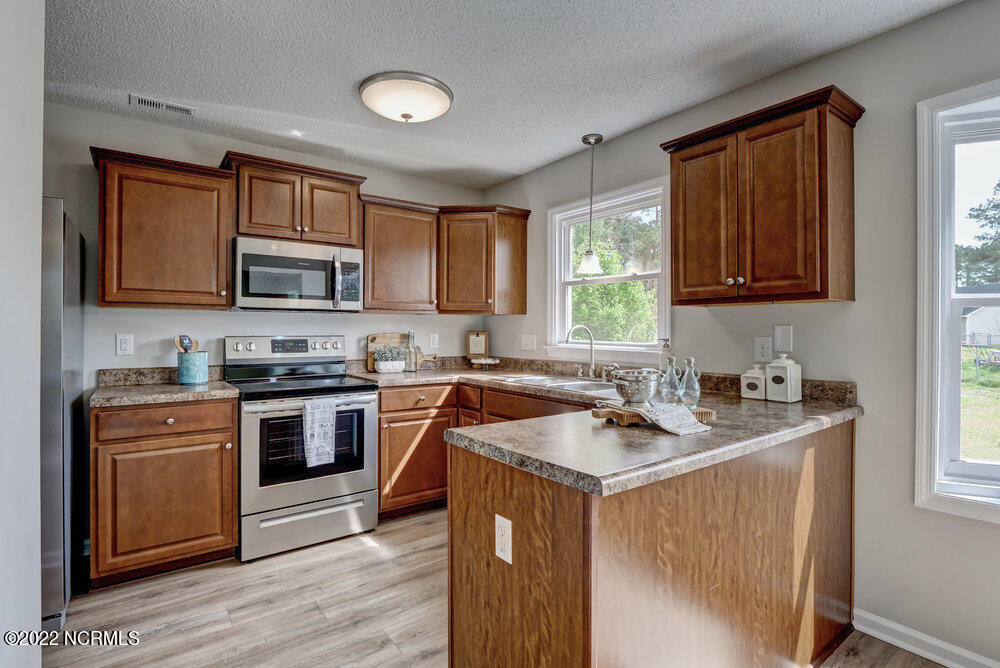 304 Huff Drive Jacksonville, NC 28546 - Photo 13 of 35 013_p1866770_1_2_3_4_5_6