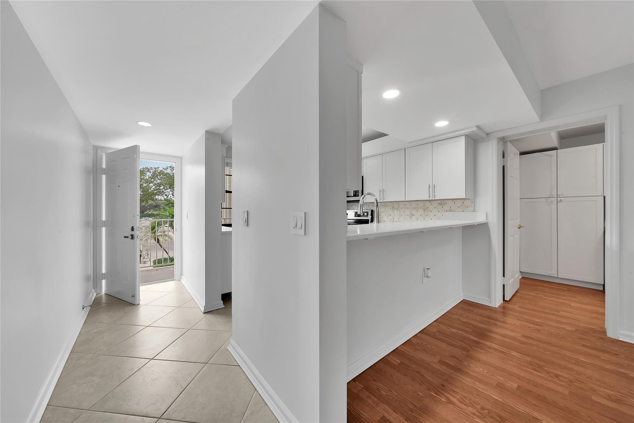 6061 Balboa Circle, Unit 204 Boca Raton, FL 33433 - Photo 5 of 64 Photo 5