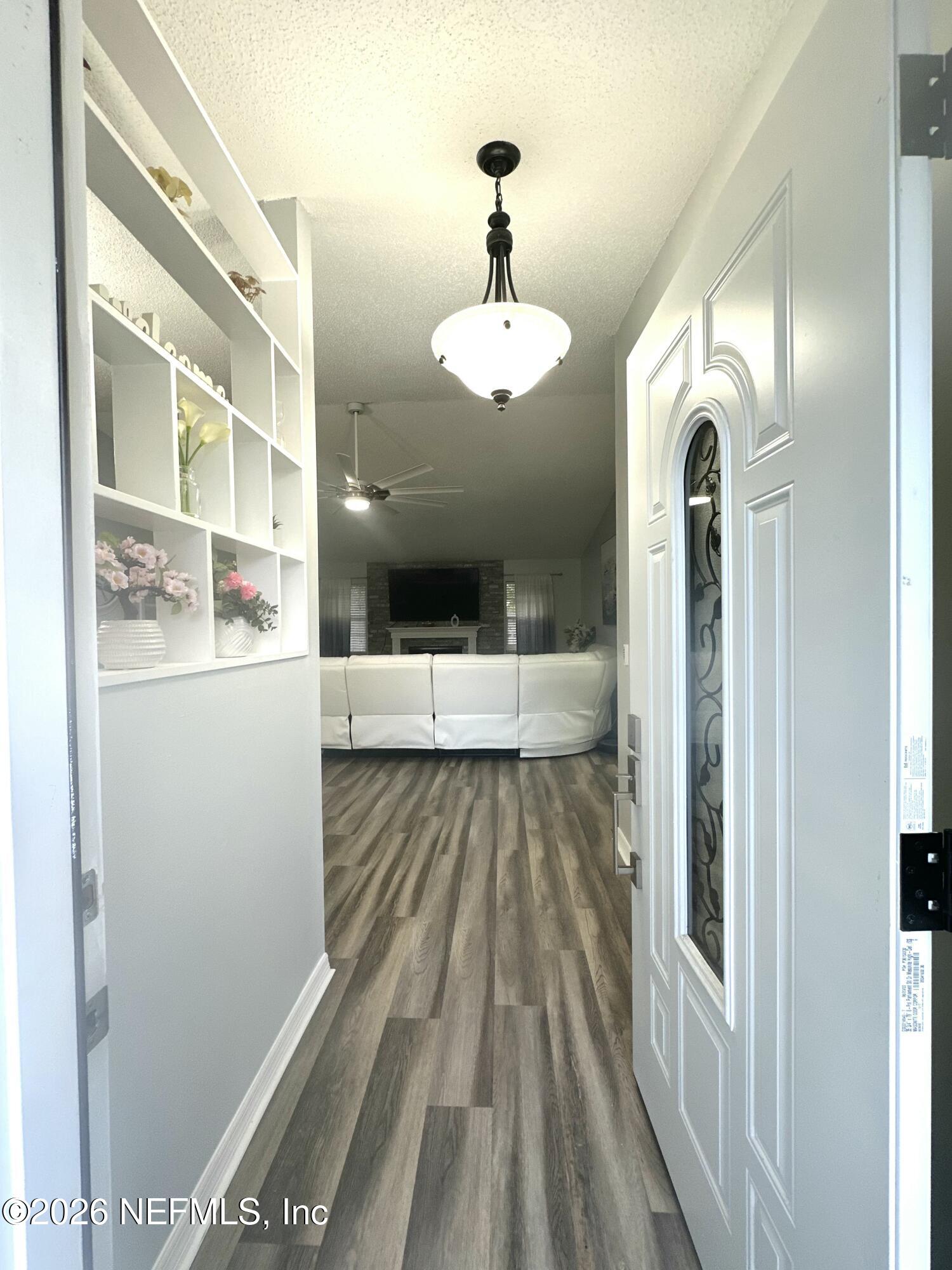 1516 Derringer Road Jacksonville, FL 32225 - Photo 7 of 55 a view of a living room