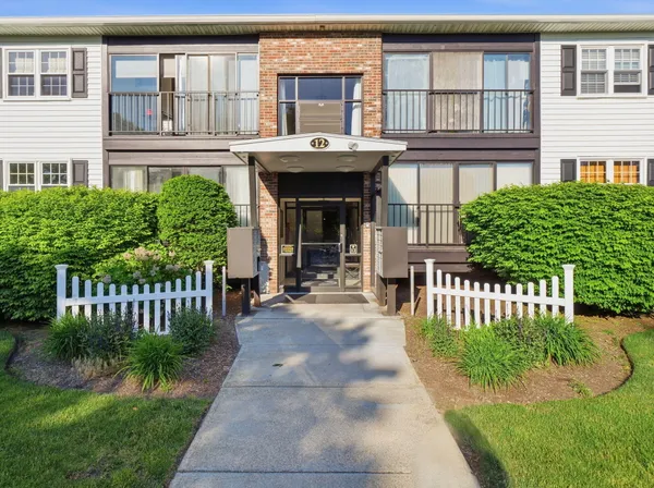 $275,000 | 12 Candlewood Lane, Unit 11, Dennis Port, MA 02639