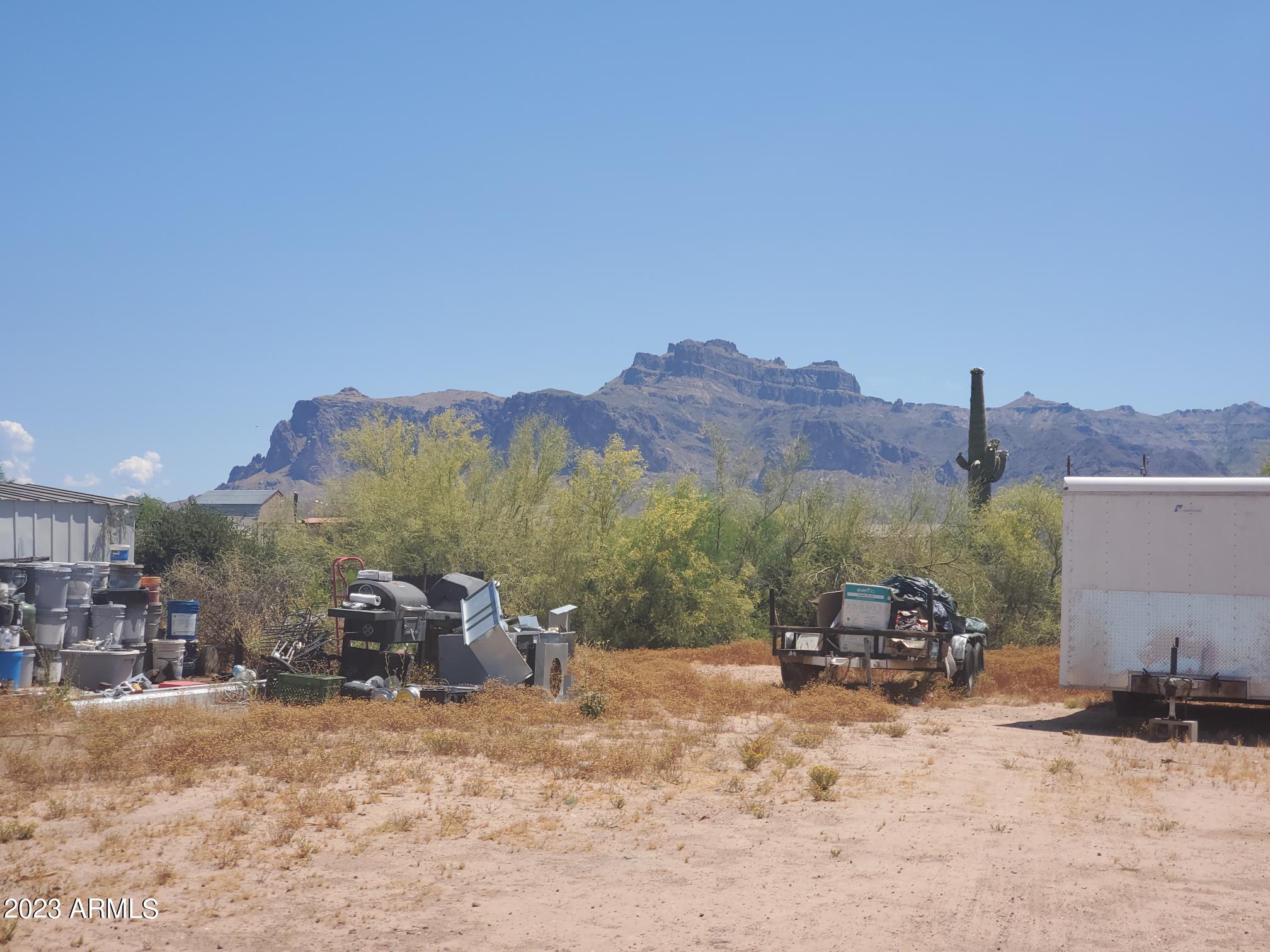 775 South Vista Road Apache Junction, AZ 85119 - Photo 1 of 23 20230521_105320