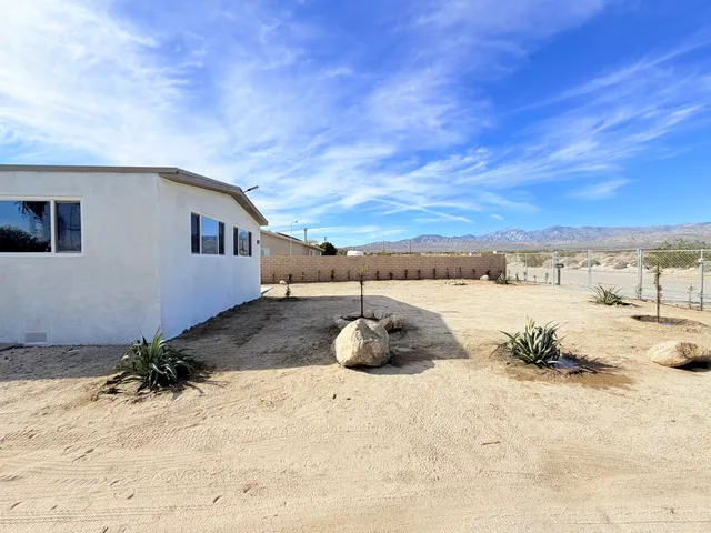 $2,700 | 64811 Thomas Avenue, Desert Hot Springs, CA 92240