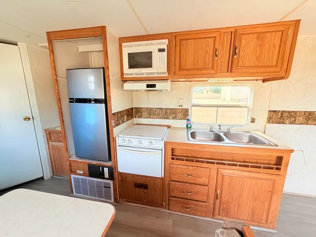 $2,700 | 64811 Thomas Avenue, Desert Hot Springs, CA 92240