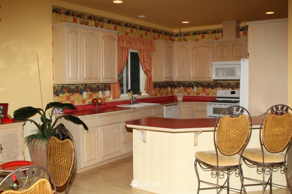 14614 Kayak Point Road Stanwood, WA 98292 - Photo 4 of 15