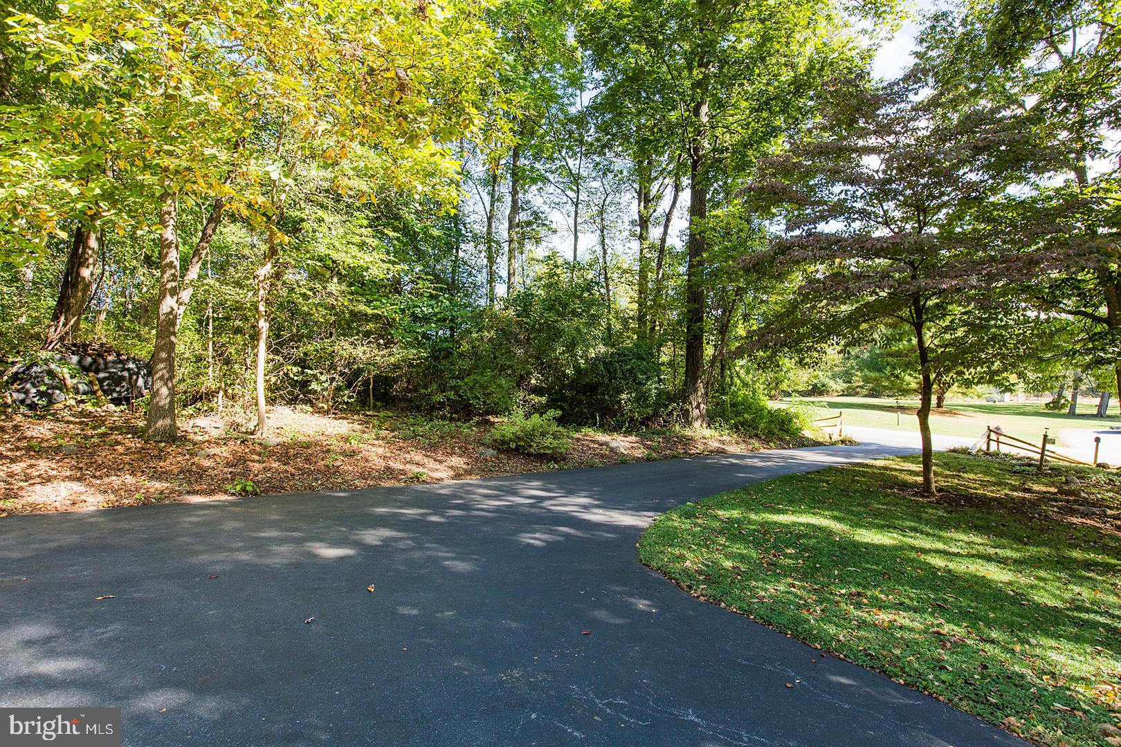 184 Yoder Road Bainbridge, PA 17502 - Photo 7 of 77 Gallery Image 7