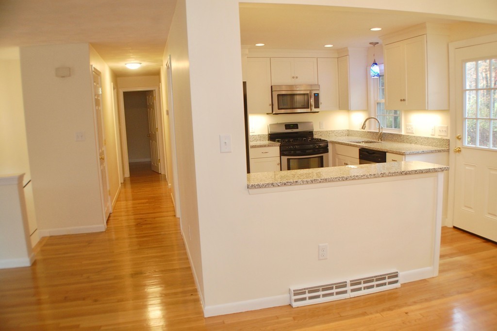 41 Edgewood Road Scituate, MA 02066 - Photo 3 of 30 Gallery Image 3