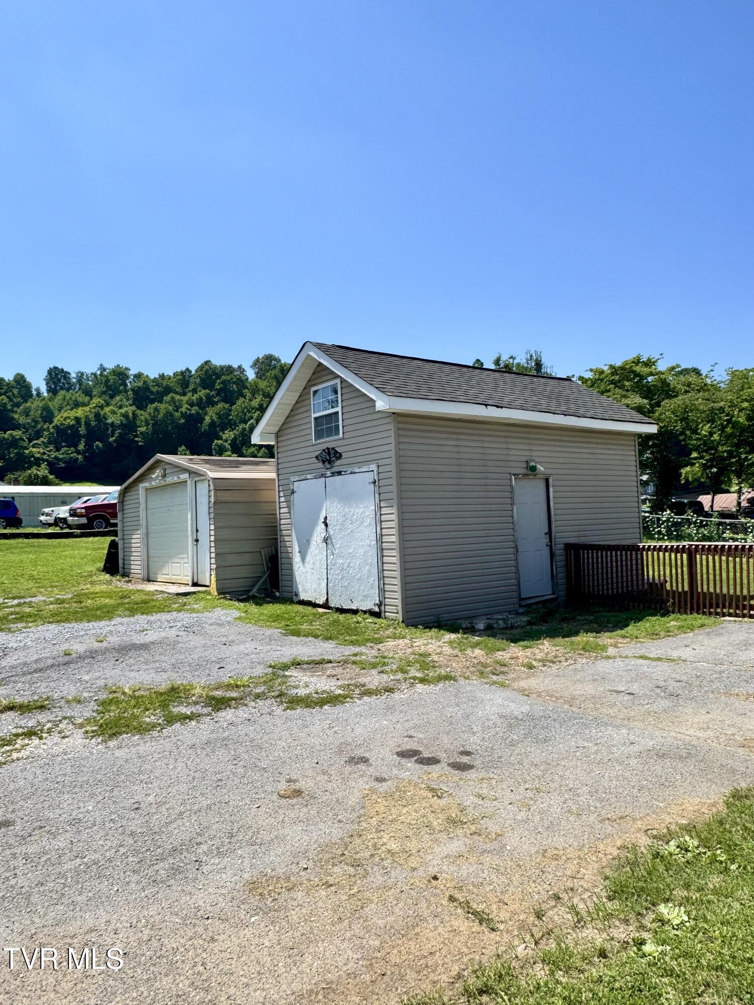 2204 State Line Road Elizabethton, TN 37643 - Photo 13 of 42 Bldgs