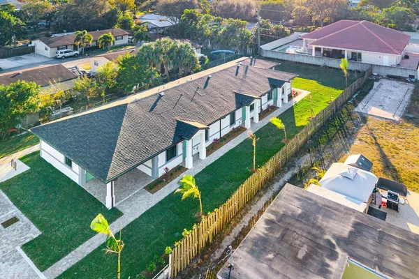 $2,450 | 1827 Palm Acres Drive, Unit 2, Palm Springs, FL 33406