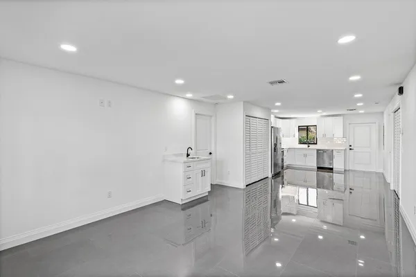 $2,450 | 1827 Palm Acres Drive, Unit 2, Palm Springs, FL 33406