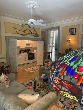 $5,000 | 46 Chastellux Avenue, Newport, RI 02840