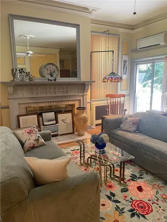 $5,000 | 46 Chastellux Avenue, Newport, RI 02840