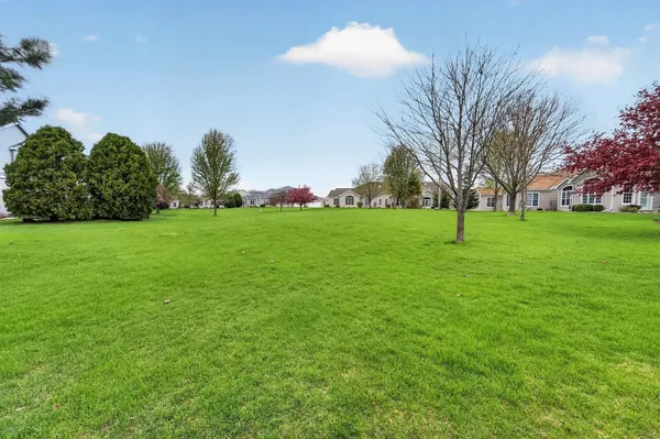 $350,000 | 3356 North Stone Creek Circle, Madison, WI 53719