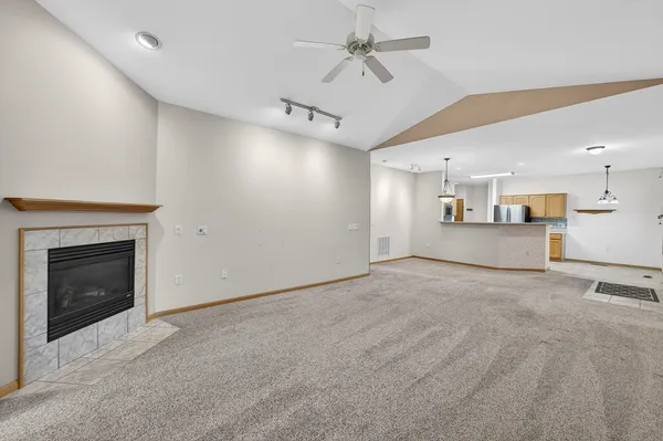 $350,000 | 3356 North Stone Creek Circle, Madison, WI 53719