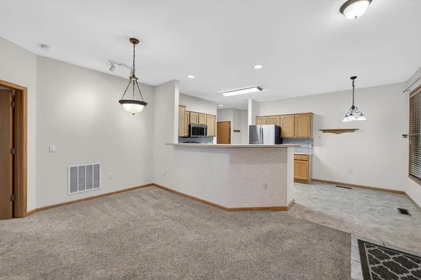 $350,000 | 3356 North Stone Creek Circle, Madison, WI 53719