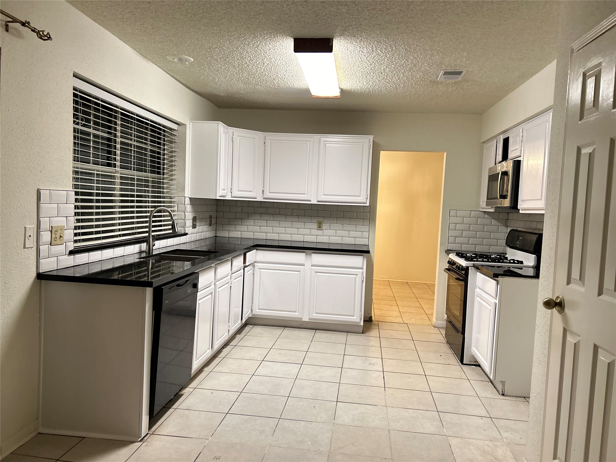 3106 Rimrock Drive Missouri City, TX 77459 - Photo 11 of 23