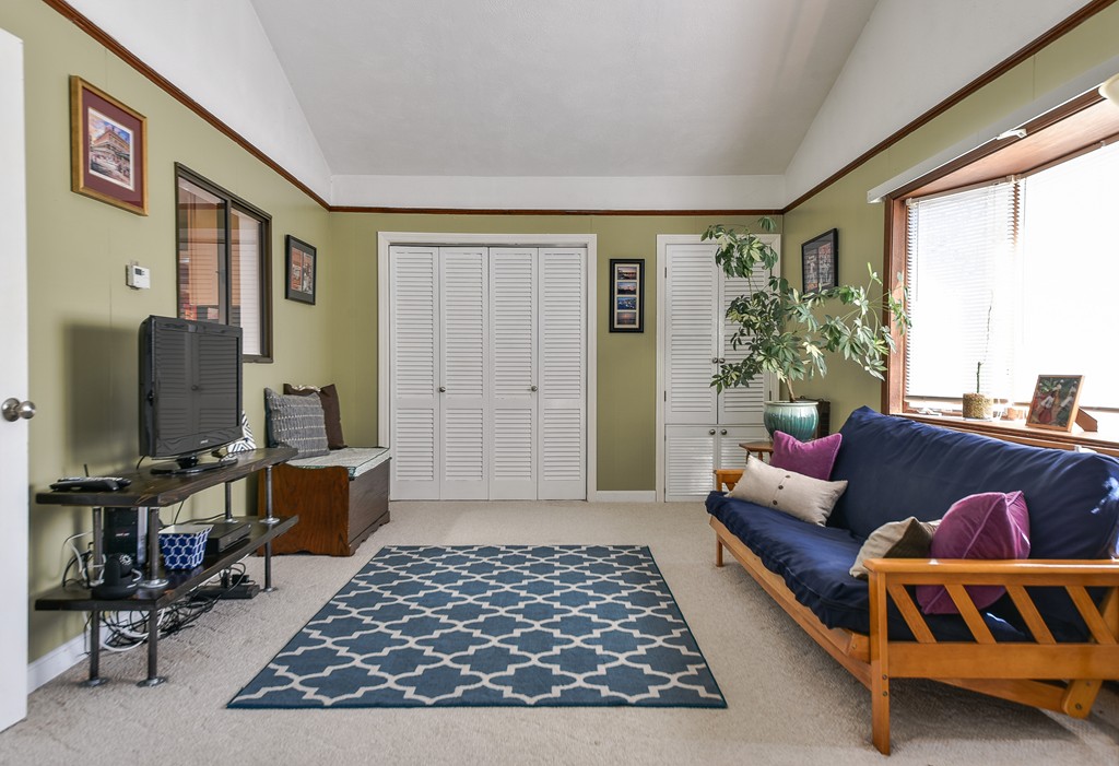 6 Springhill Road Framingham, MA 01701 - Photo 9 of 20 Gallery Image 9