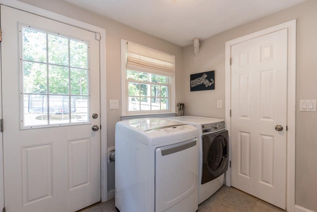 11 Chute Road Dedham, MA 02026 - Photo 7 of 42 Gallery Image 7