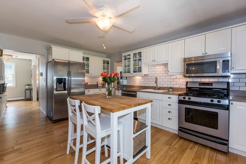 11 Chute Road Dedham, MA 02026 - Photo 10 of 42 Gallery Image 10