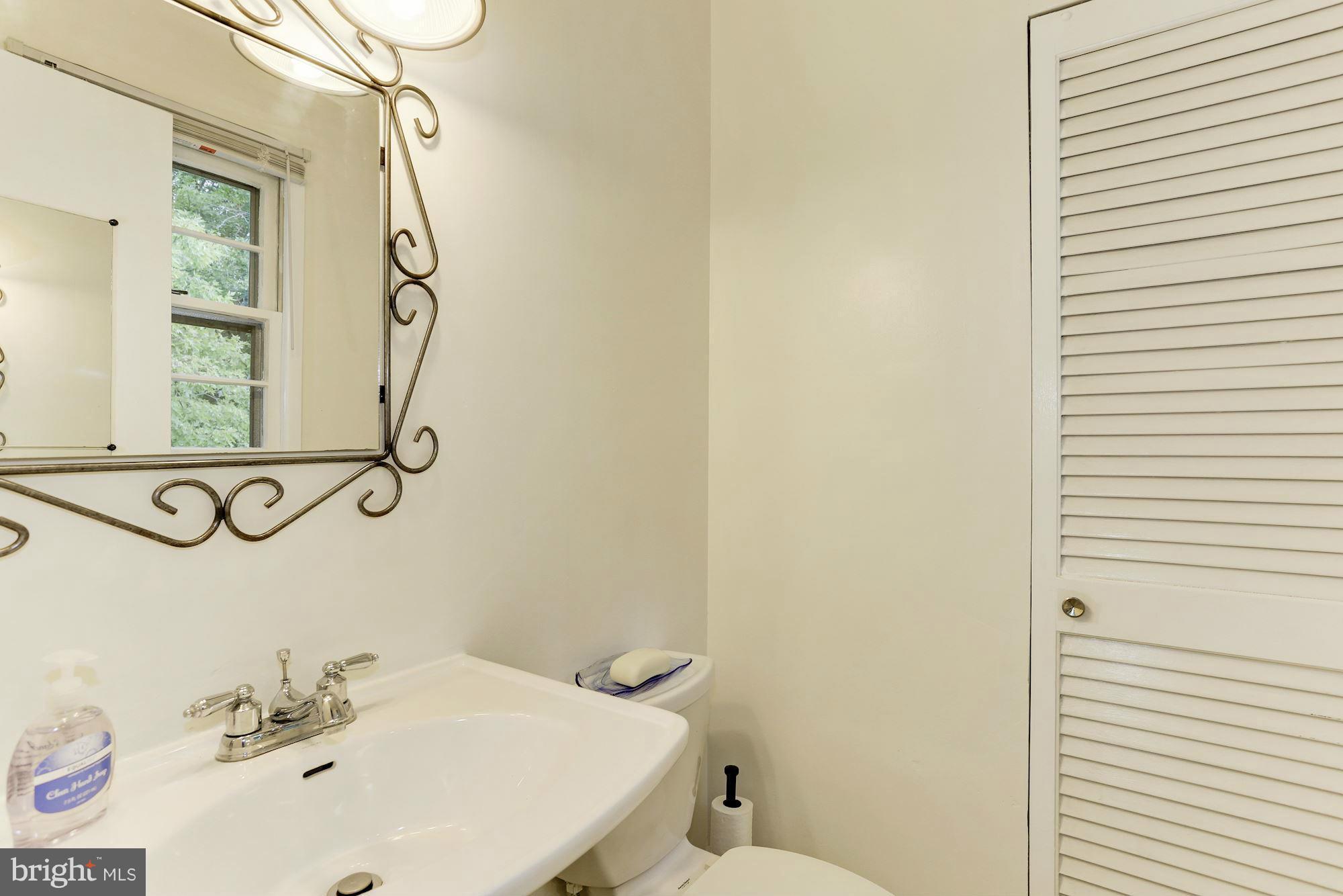 9308 Cross Bow Road Fort Washington, MD 20744 - Photo 15 of 30 Bath