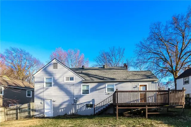 $1,605 | 2624 South Evanston Avenue, Independence, MO 64052