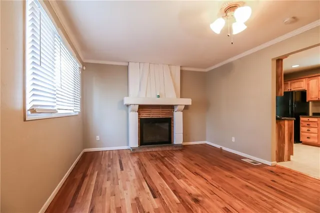 $1,605 | 2624 South Evanston Avenue, Independence, MO 64052