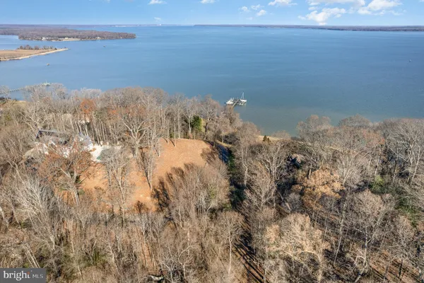 $799,900 | 158 Canterbury Drive, Stafford, VA 22554