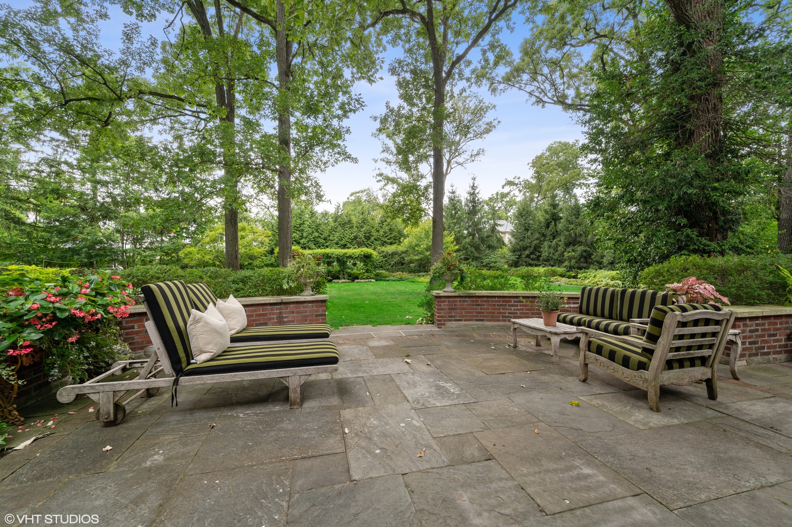698 Blackthorn Road Winnetka, IL 60093 - Photo 56 of 83