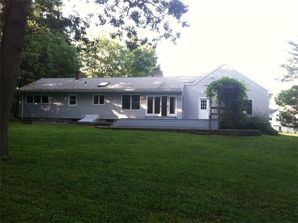 37 Carter Road Worcester, MA 01609 - Photo 3 of 30 Gallery Image 3