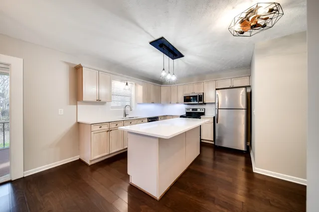 $2,150 | 104 Sundance Way, White House, TN 37188