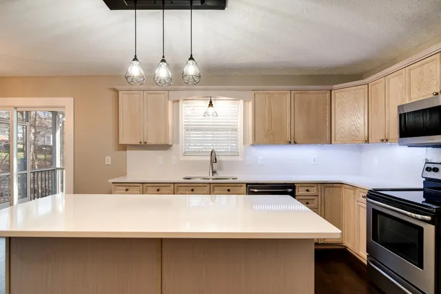 $2,150 | 104 Sundance Way, White House, TN 37188