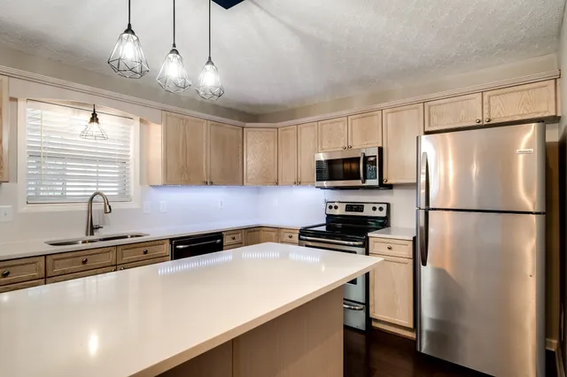 $2,150 | 104 Sundance Way, White House, TN 37188