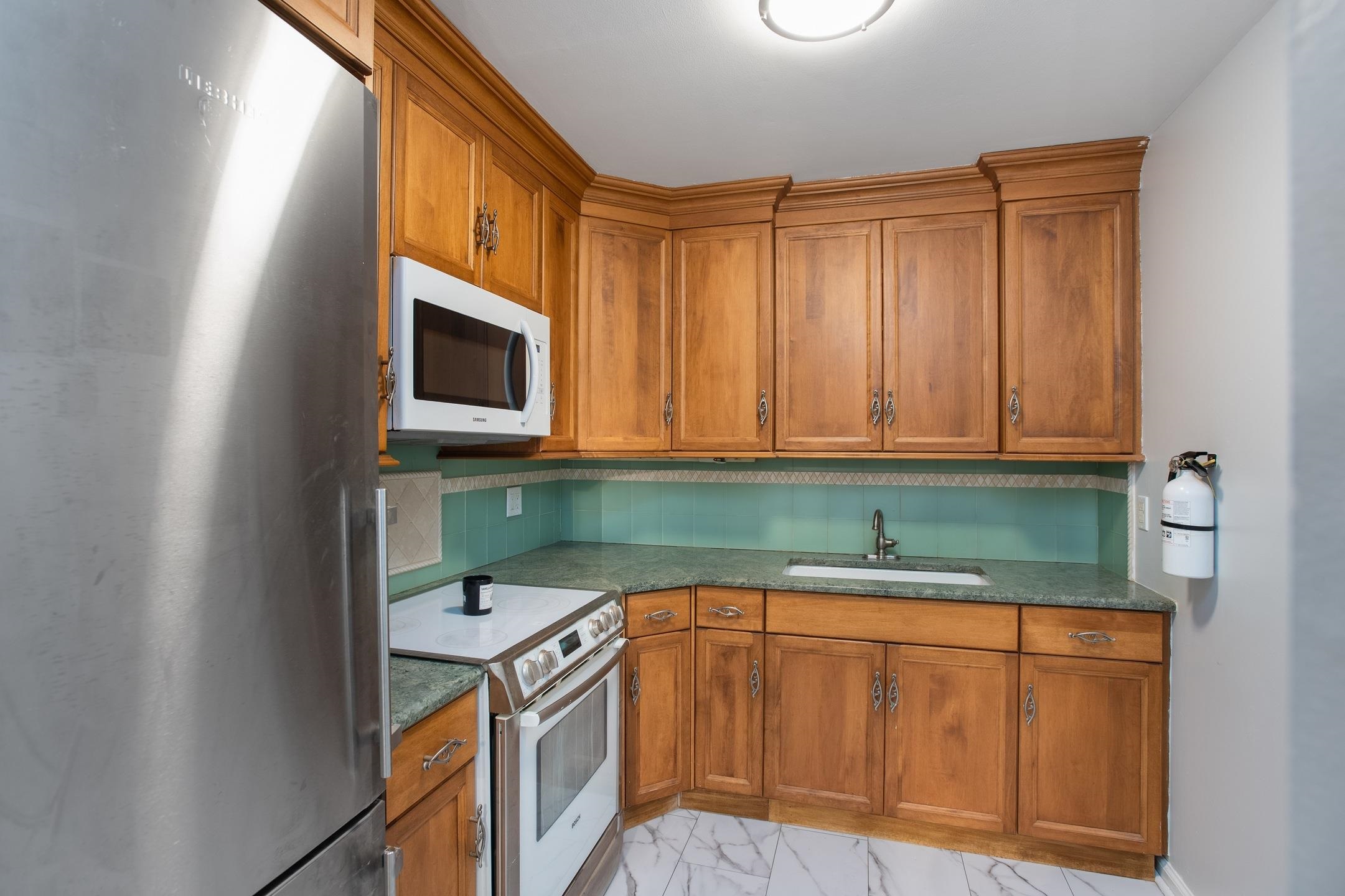 89 North Maple Avenue Park Ridge, NJ 07656 - Photo 4 of 22