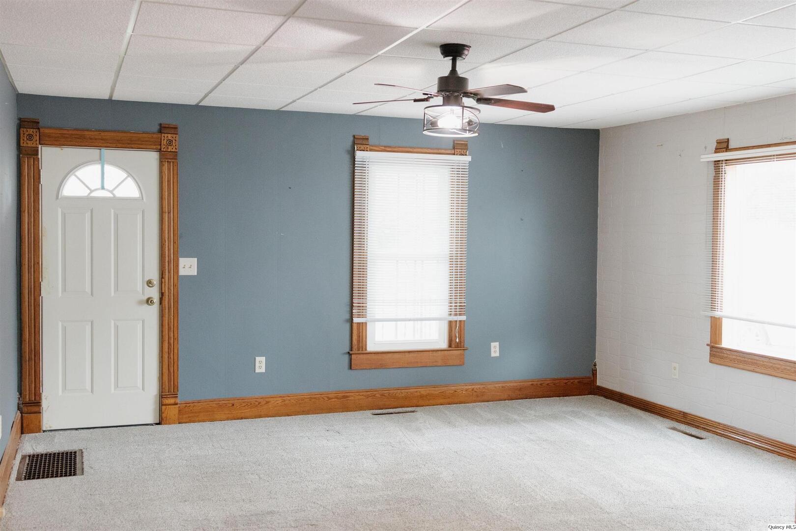 404 Hanna Street Golden, IL 62339 - Photo 2 of 7
