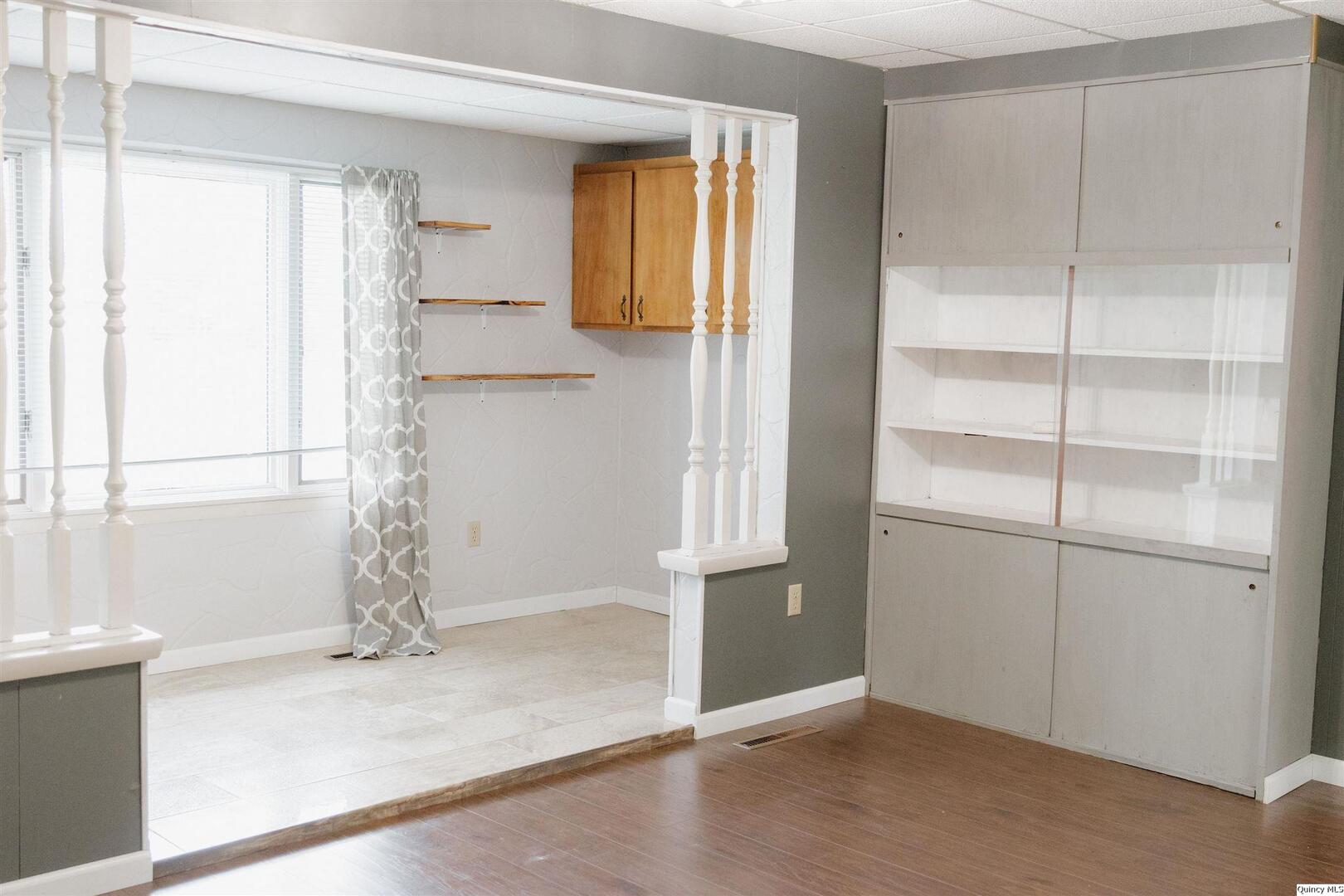 404 Hanna Street Golden, IL 62339 - Photo 4 of 7