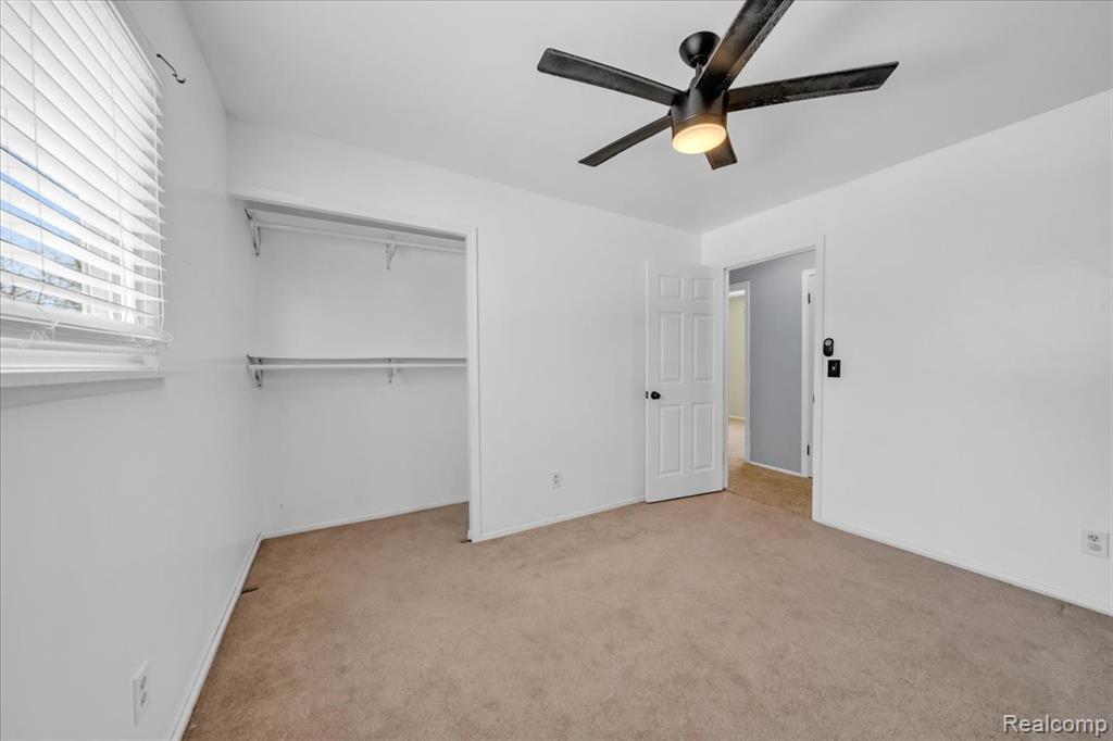 5151 Brobeck Street Flint, MI 48532 - Photo 8 of 22