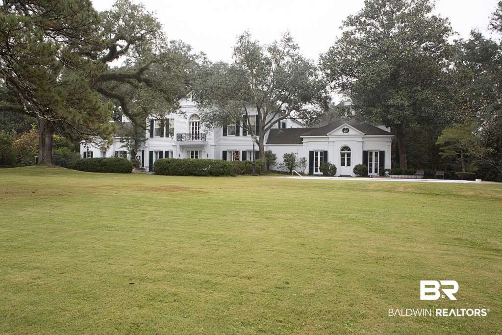 55 McGregor Avenue Mobile, AL 36608 - Photo 49 of 50 rear lawn overlooking pool
