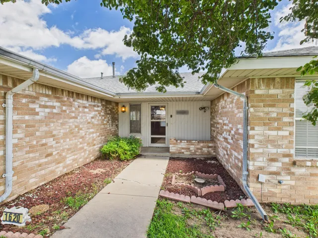 $185,000 | 1620 North Nelson Street, Pampa, TX 79065