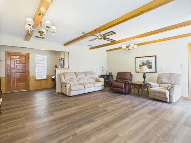 $185,000 | 1620 North Nelson Street, Pampa, TX 79065