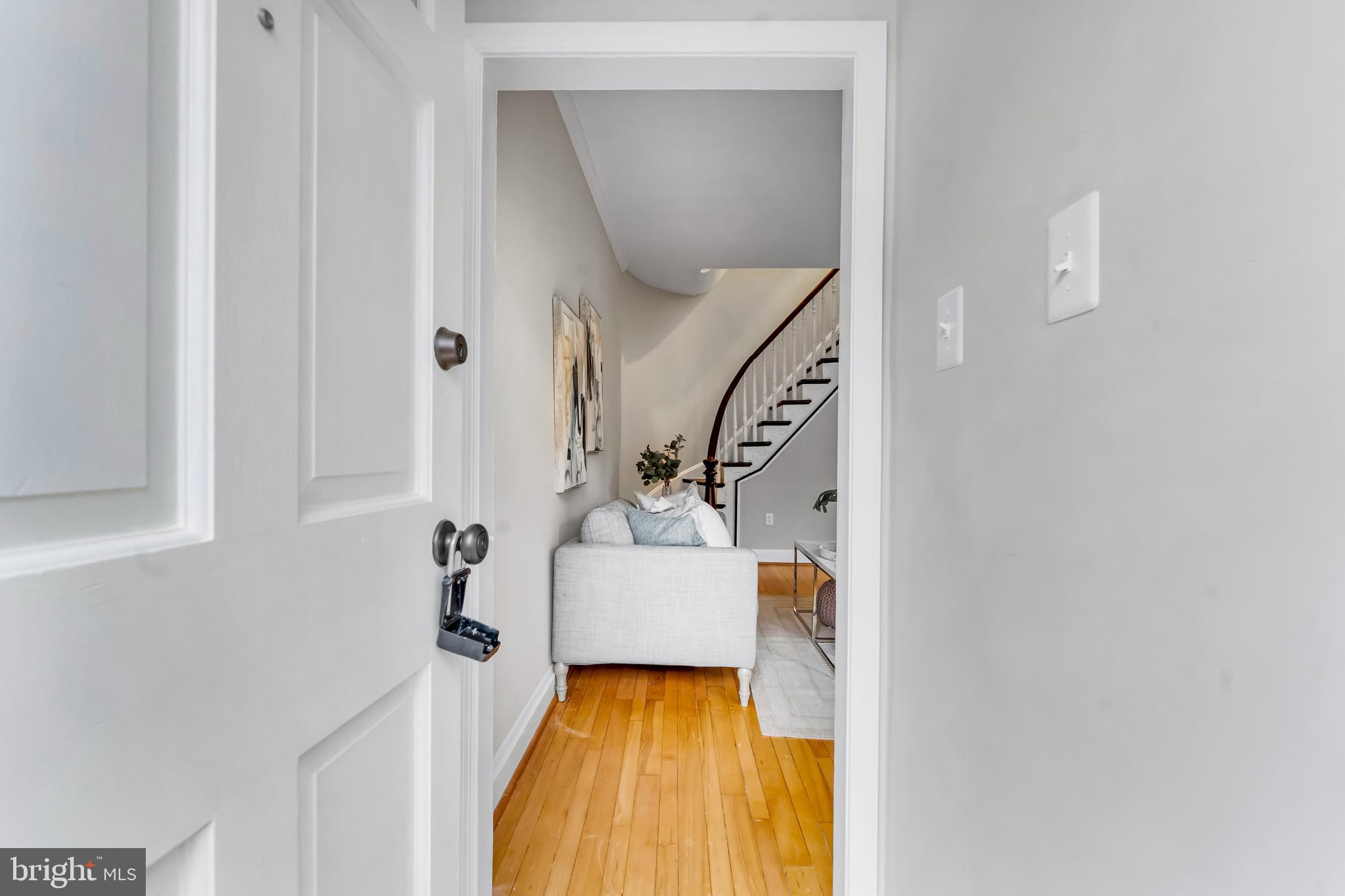 1261 Riverside Avenue Baltimore, MD 21230 - Photo 38 of 60 a bathroom with a sink and mirror