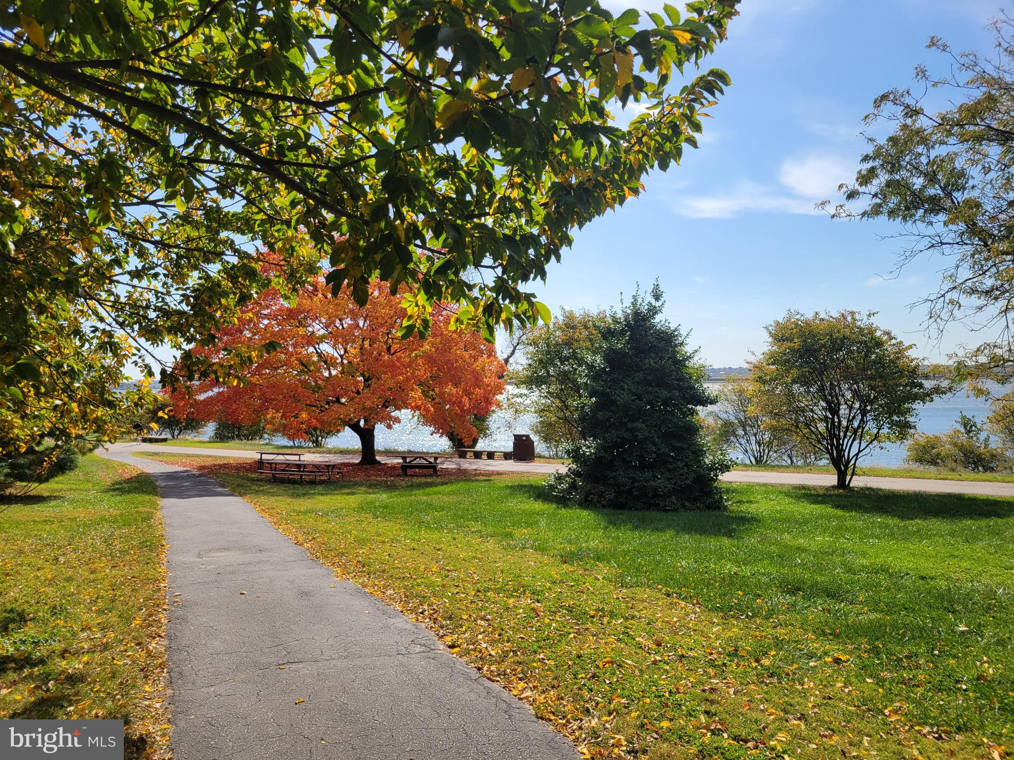 1261 Riverside Avenue Baltimore, MD 21230 - Photo 51 of 60 a view of a ocean view