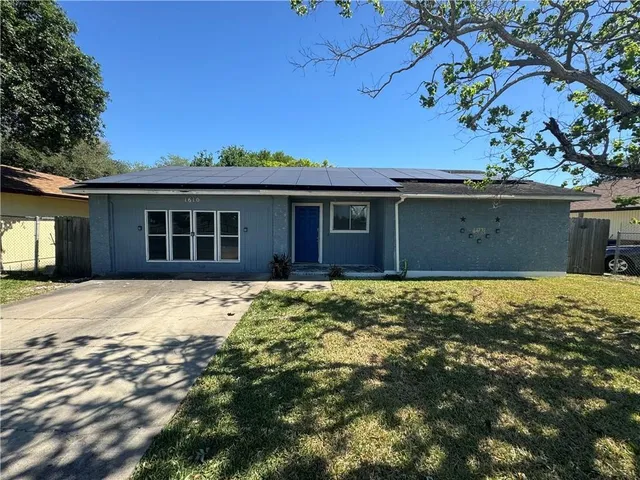 $219,900 | 1610 La Joya Street, Corpus Christi, TX 78417