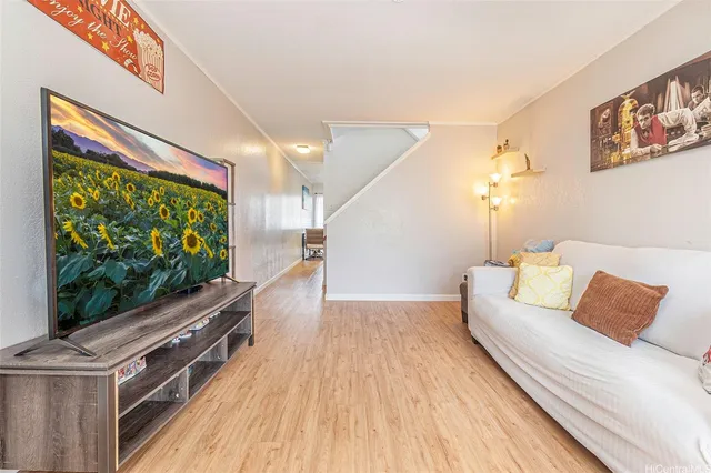 $585,000 | 98-715 Kaonohi Street, Unit 26, Aiea, HI 96701